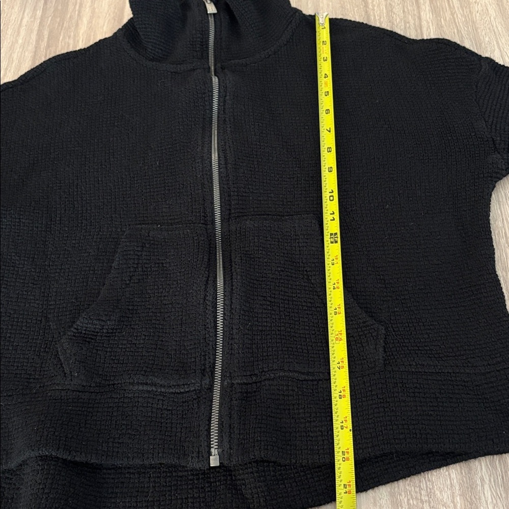 Sweaty Betty Restful Boucle Black Knit Zip Front Boxy Sweater Jacket Small - Picture 6 of 8